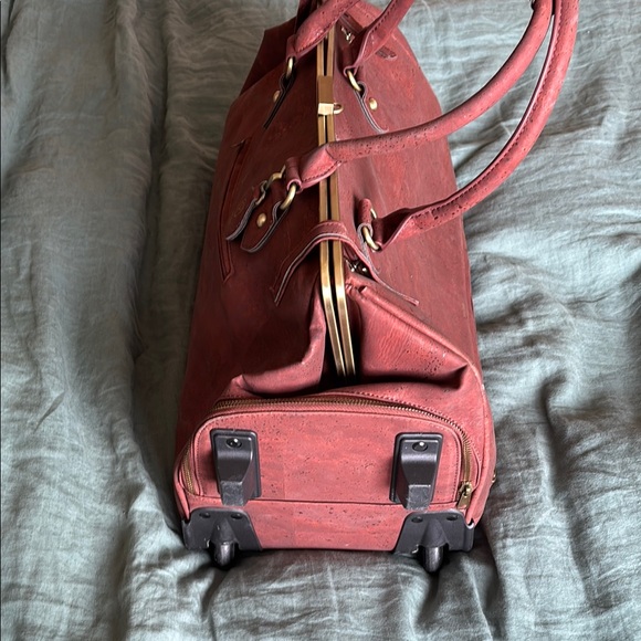 Brown Cork Leather bag Trolala laflore paris packing cubes and luggage adapter - Picture 6 of 14